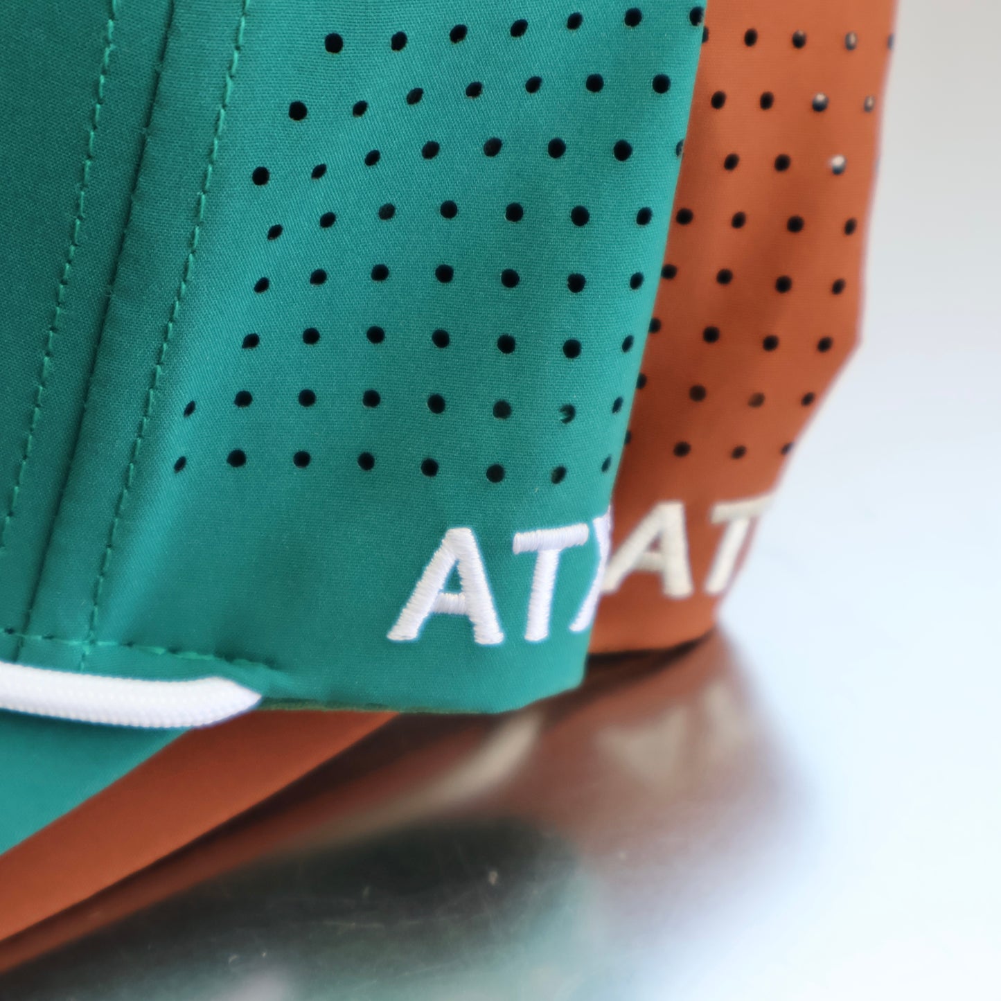 Grip It & Sip It Performance Golf Hat