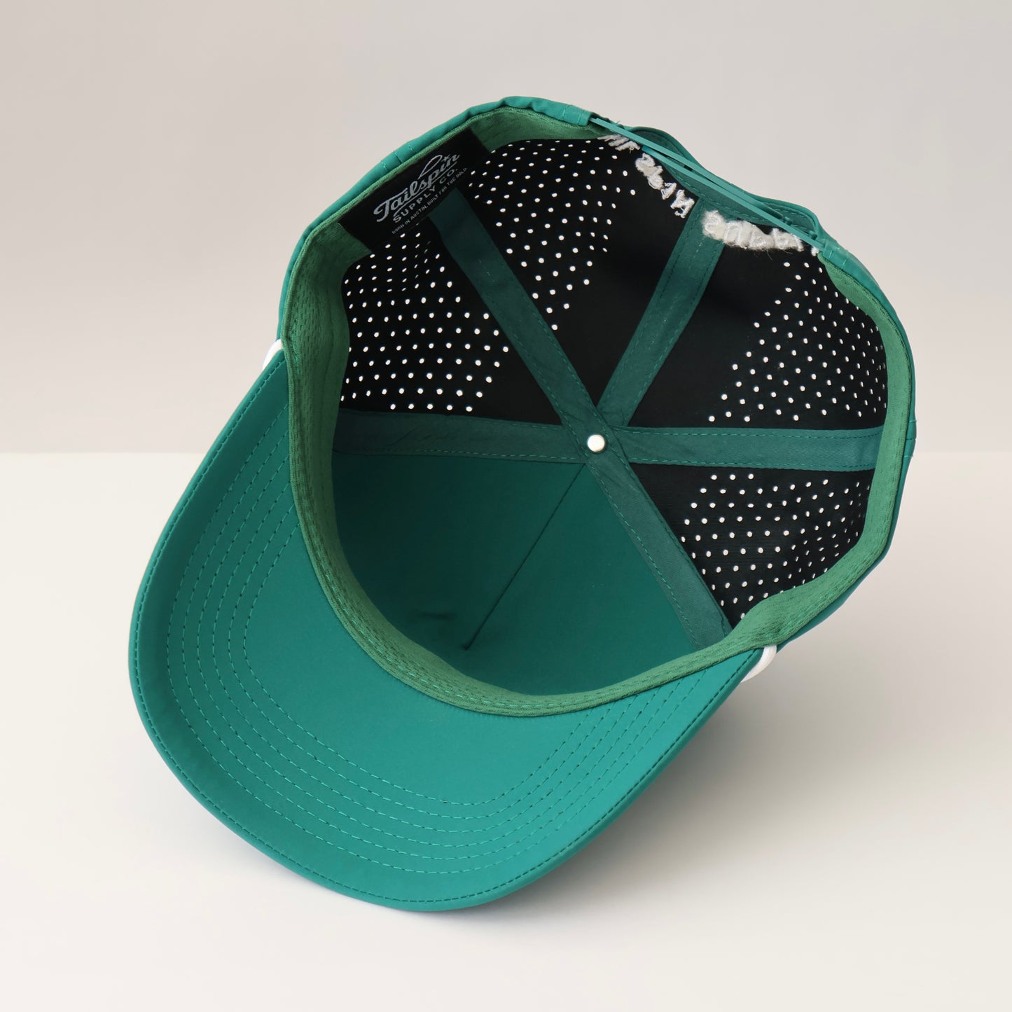 Grip It & Sip It Performance Golf Hat